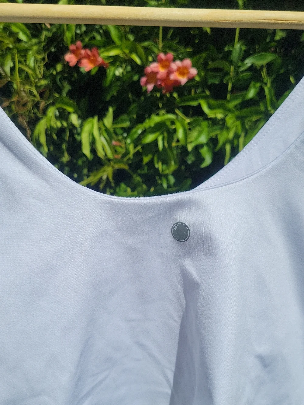 Yogalicious Lux White Scoop Neck Sports Bra/ Cropped Tank M